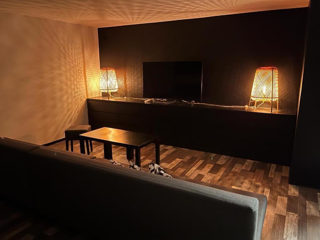LES MAISONS SOLAIRES 4 Gîtes pour 8 à 16 pers Contact O6614O9II9 Griesheim-près-Molsheim Chambre photo